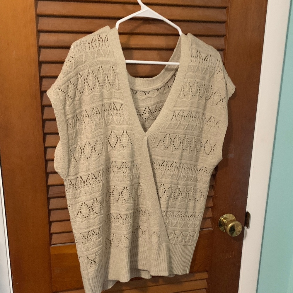 Maurices Cream V-Neck Sweater Vest